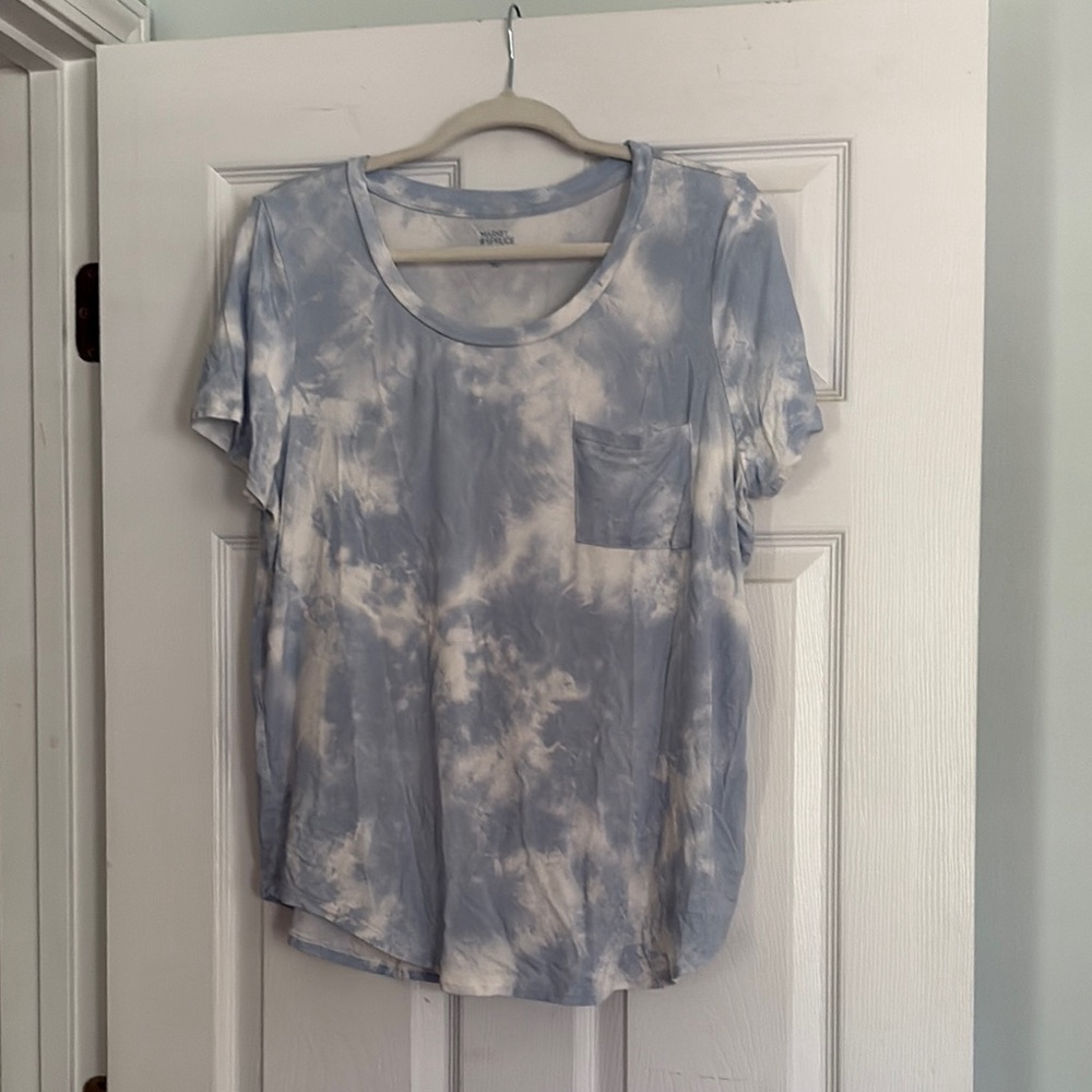Market & Spruce Gray and White Relaxed T-Shirt